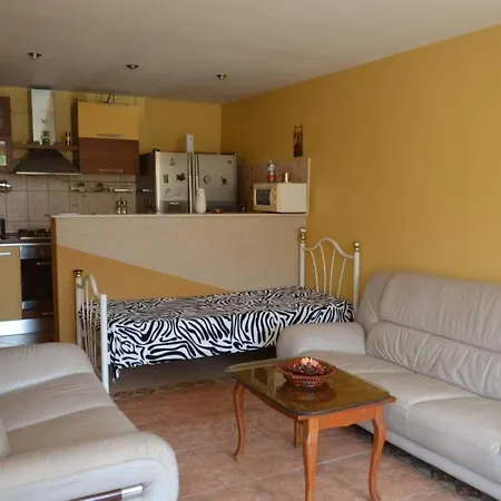 Habitación en casa particular Vila Sasu *